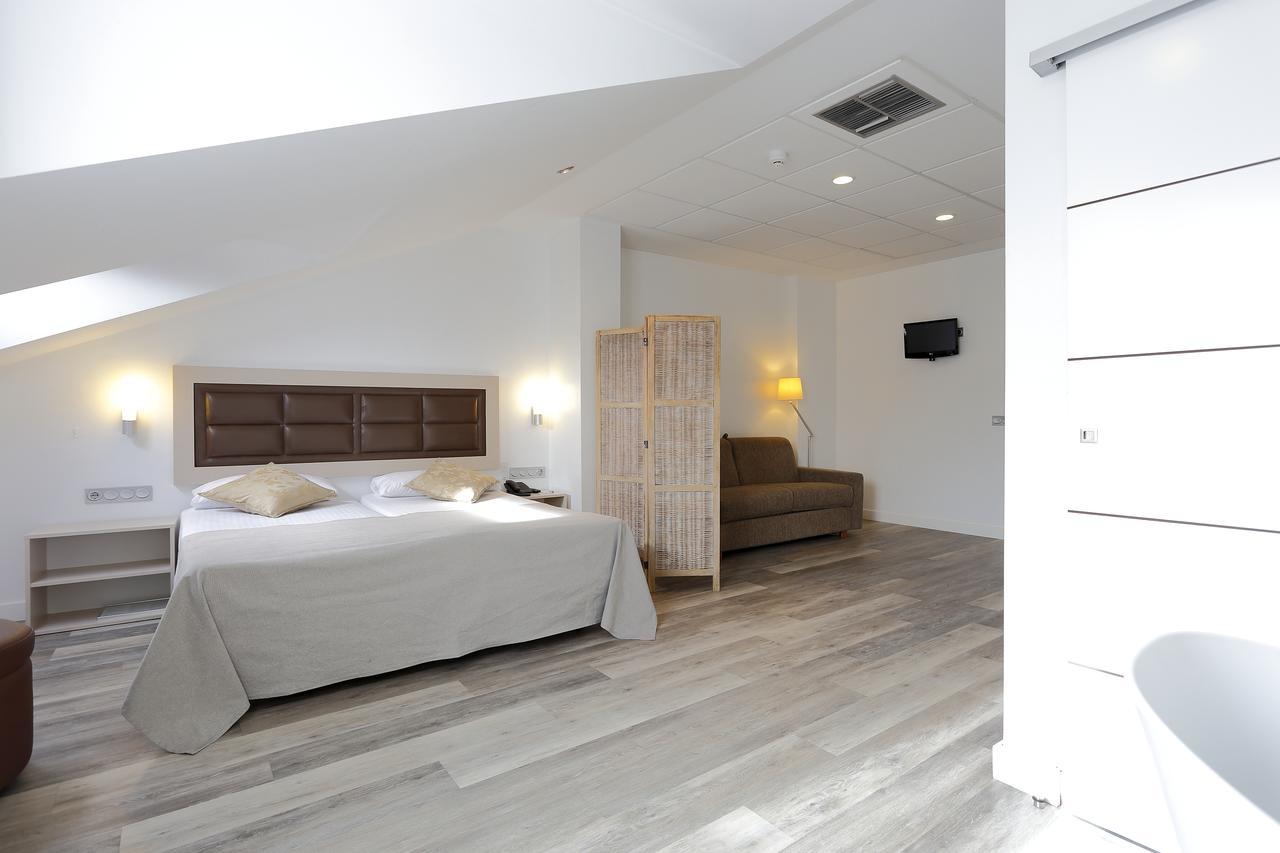 Hotel Santa Rosa, Blue Hoteles خيخون المظهر الخارجي الصورة